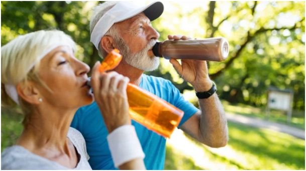 What Daily Habits Should Seniors Adopt for Immune Health?