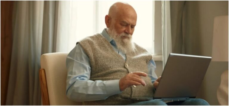 how to use social media for seniors